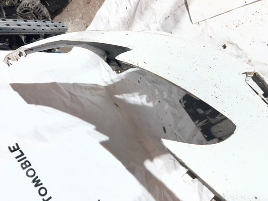 Pare choc avant Opel Corsa E blanc