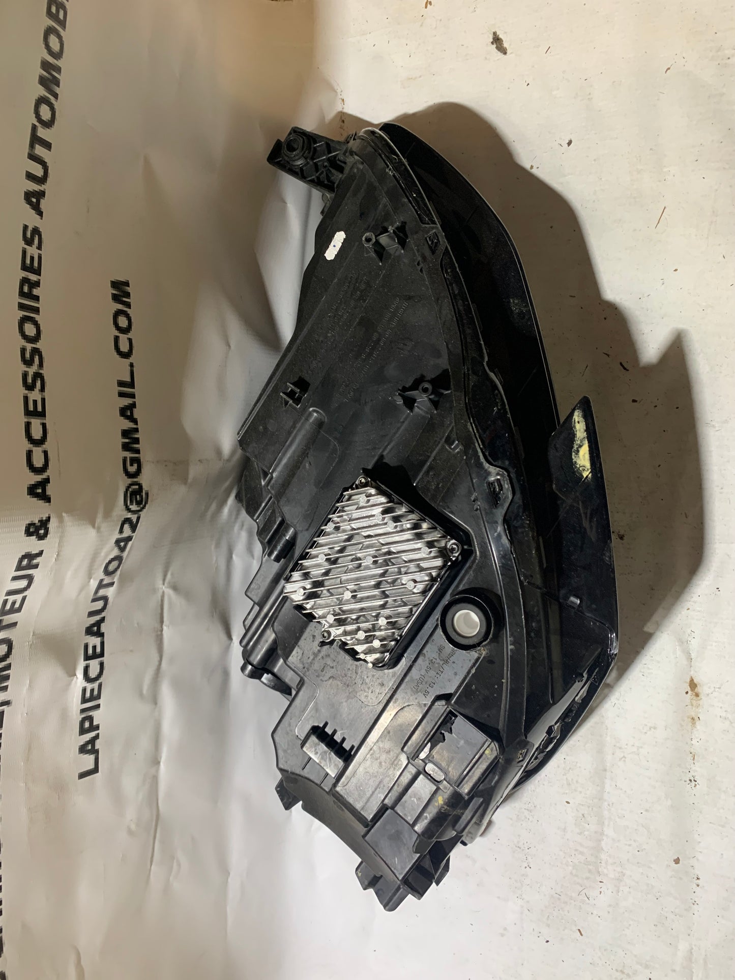 Phare avant gauche Audi A3 (8Y)