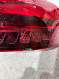 Feux arrière gauche Mercedes GLA h247