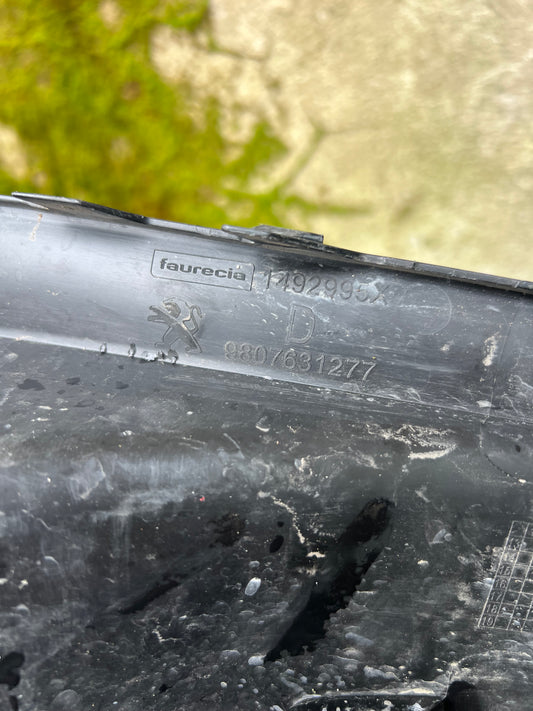 Cache anti brouillard