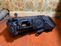 Phare avant droit Audi Q3 8U