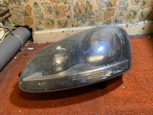 Phare avant gauche Volkswagen Golf 5 fond noir