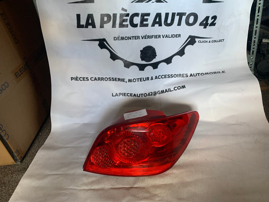 Feu arrière droit Peugeot 307 phase — photo 1