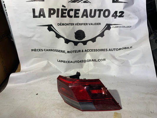 Feu arrière droit Volkswagen golf 8 — photo 1