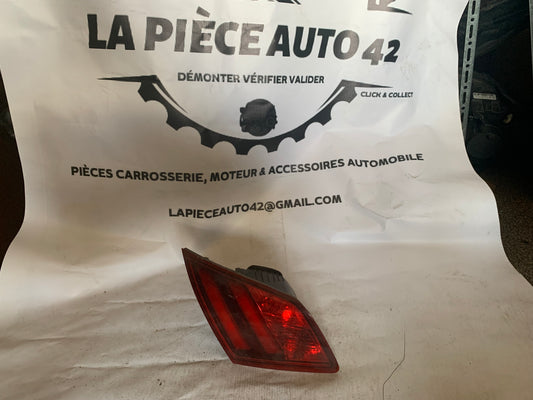 Feu arrière gauche intérieur Peugeot 308 T9 — photo 1