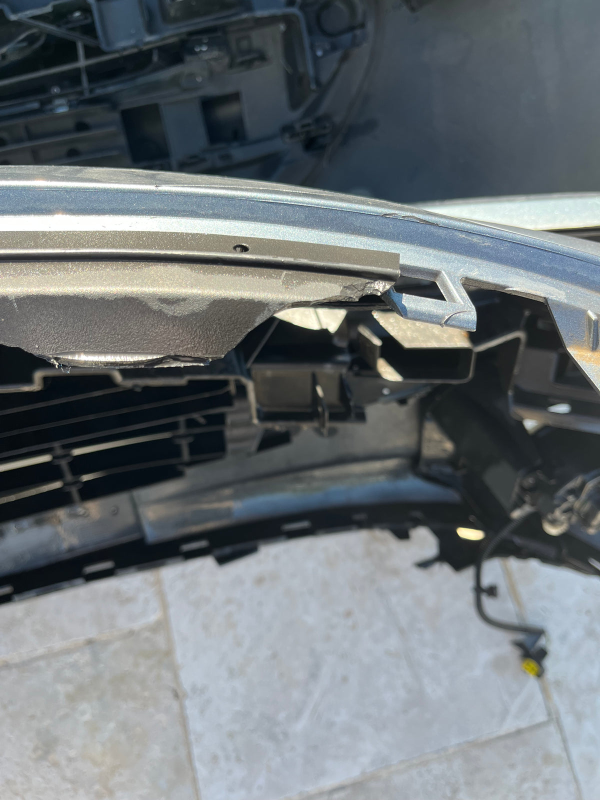 Pare-chocs AV gris foncé 9649581380 Peugeot 207 — photo 9