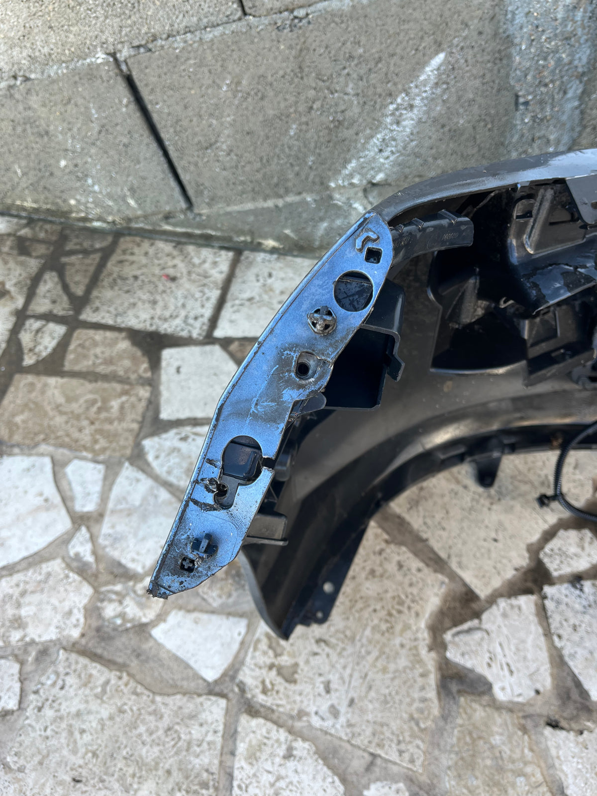 Pare-chocs AV gris foncé 9654356880 Peugeot 207 — photo 3