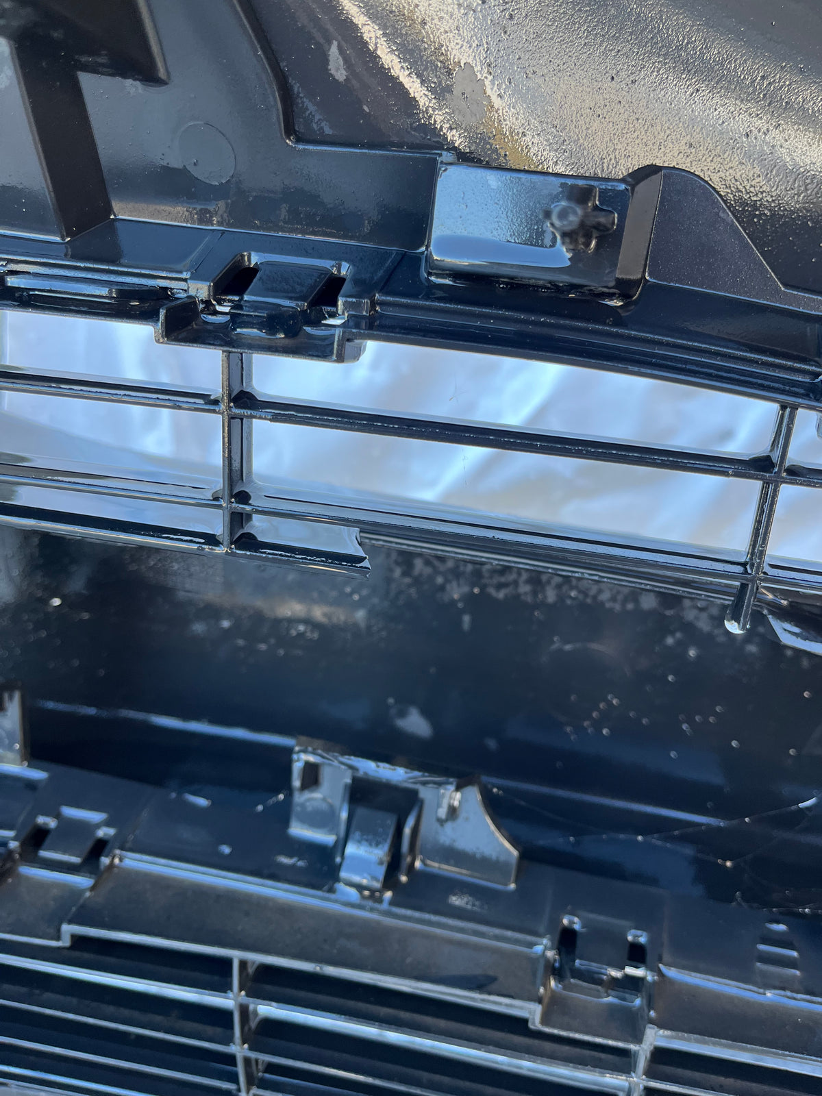 Pare-chocs AV noir 9680484677 Peugeot 308 t7 phase 1 — photo 4