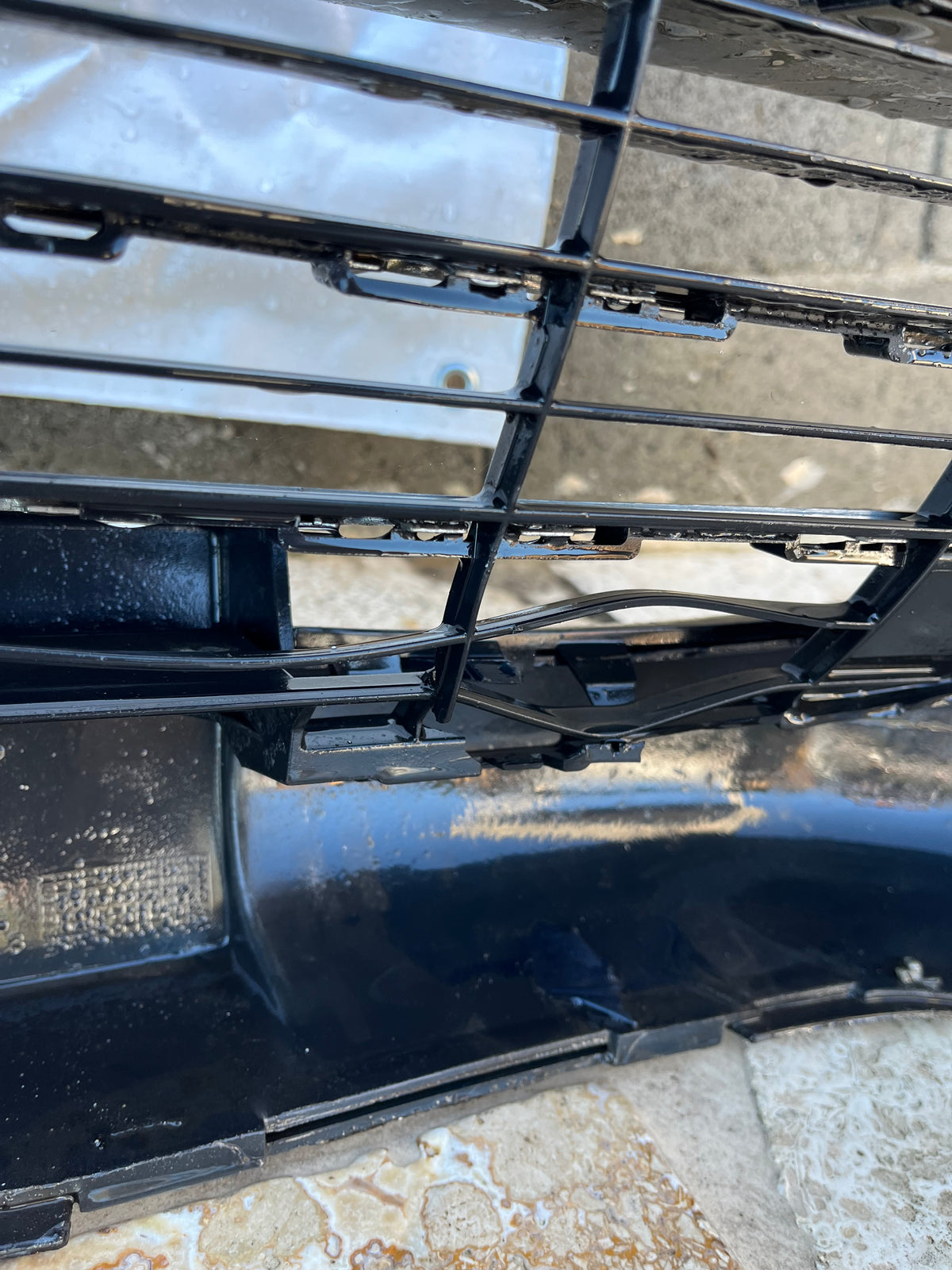 Pare-chocs AV noir 9680484677 Peugeot 308 t7 phase 1 — photo 6