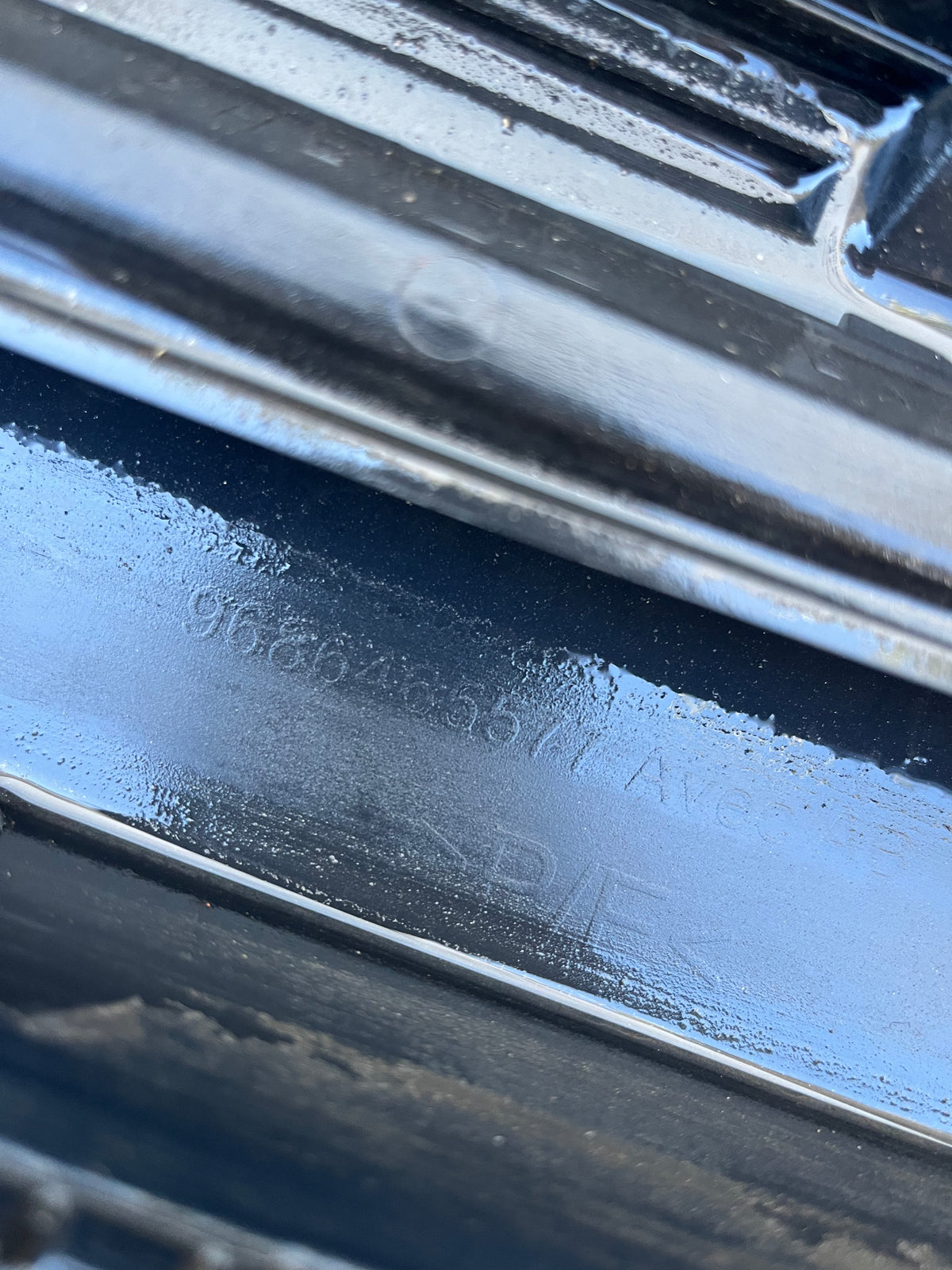 Pare-chocs AV noir 9686465577 Peugeot 206+ — photo 4