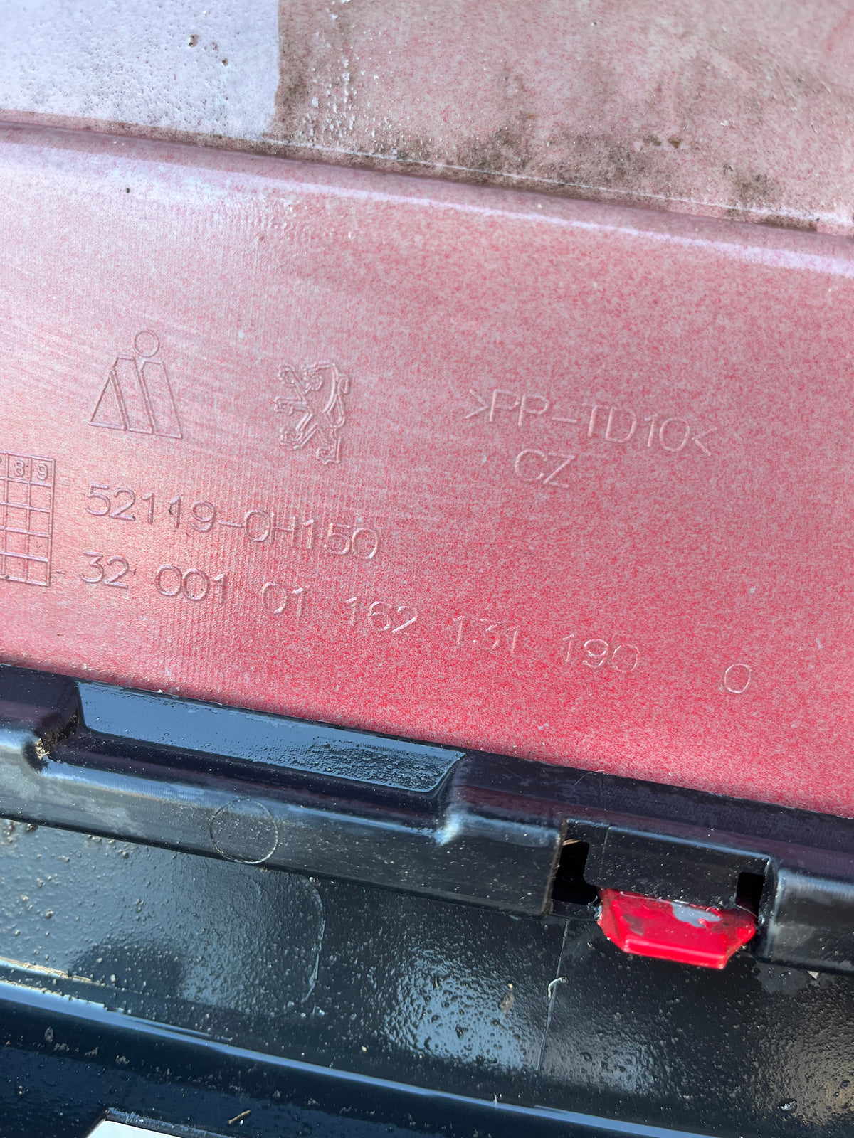 Pare-chocs AV rouge 52119-0H150 Peugeot 108 — photo 8