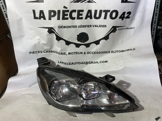Phare avant droit Peugeot 308 2 phase 1 — photo 1