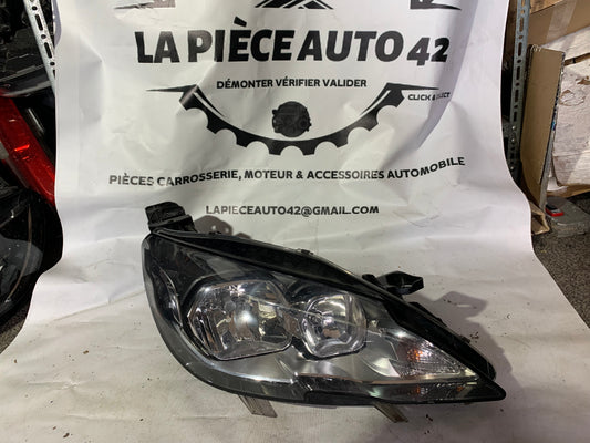 Phare avant droit Peugeot 308 T9 — photo 1