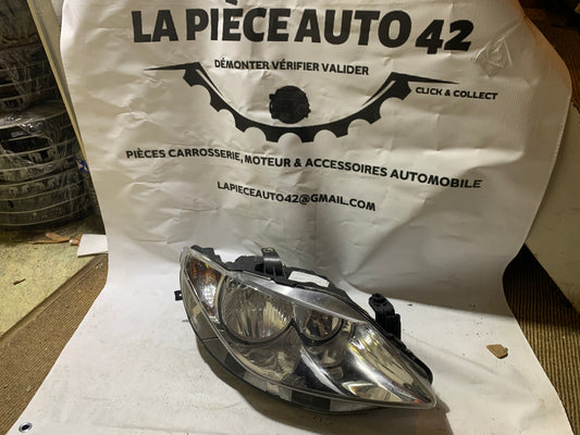 Phare avant droit Seat Ibiza (6J) — photo 1
