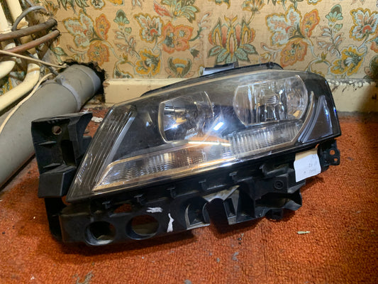 Phare avant gauche Audi A3 8P phase 2 — photo 1
