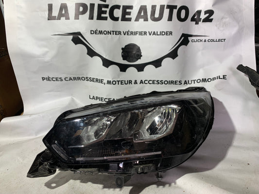 Phare avant gauche Peugeot 208 2 phase 1 — photo 1