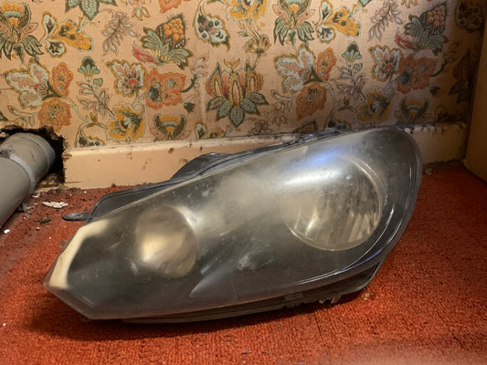 Phare avant gauche Volkswagen Golf 6 Halogène — photo 1