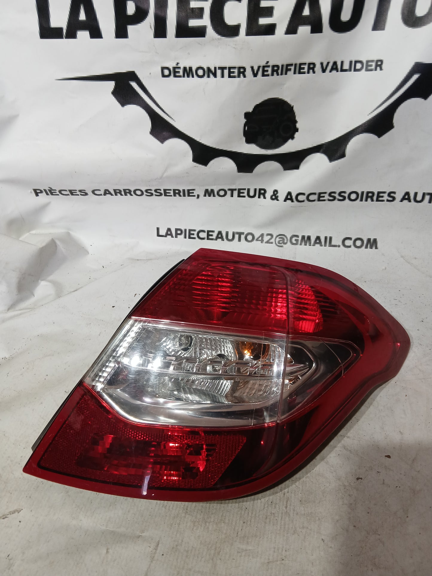 Feux arrière droit Citroën C4 2