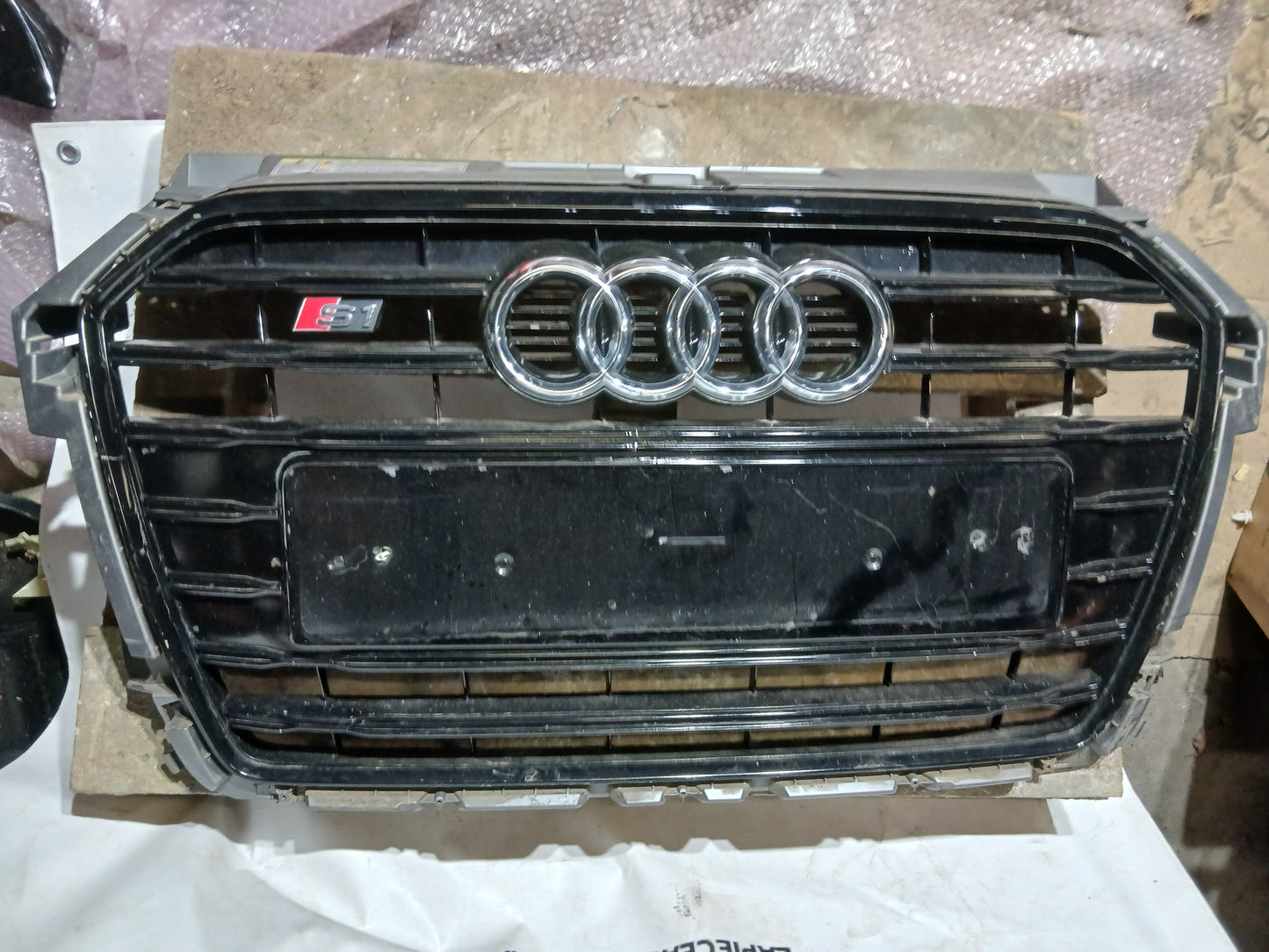 Calandre Audi S1