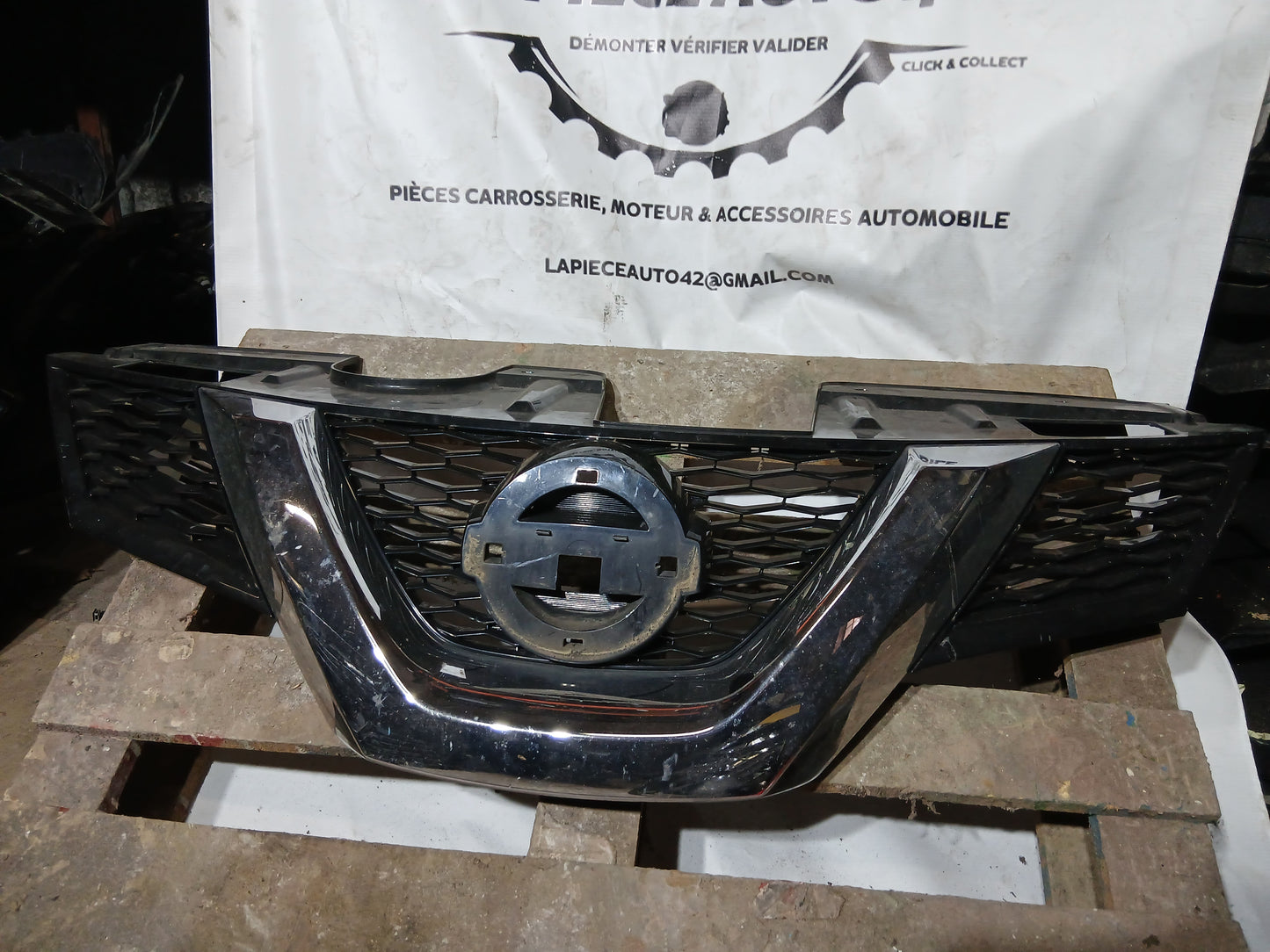 Calandre Nissan X-Trail