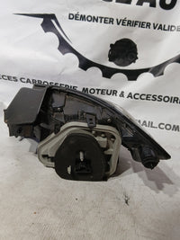 Feux arrière gauche Peugeot 208 2