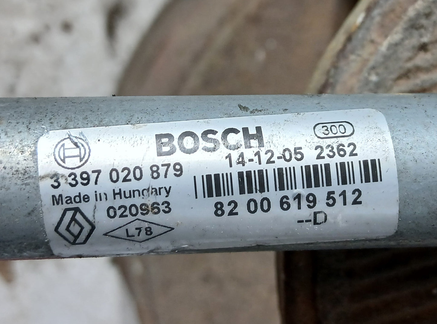 Moteur essuie glace Dacia logan