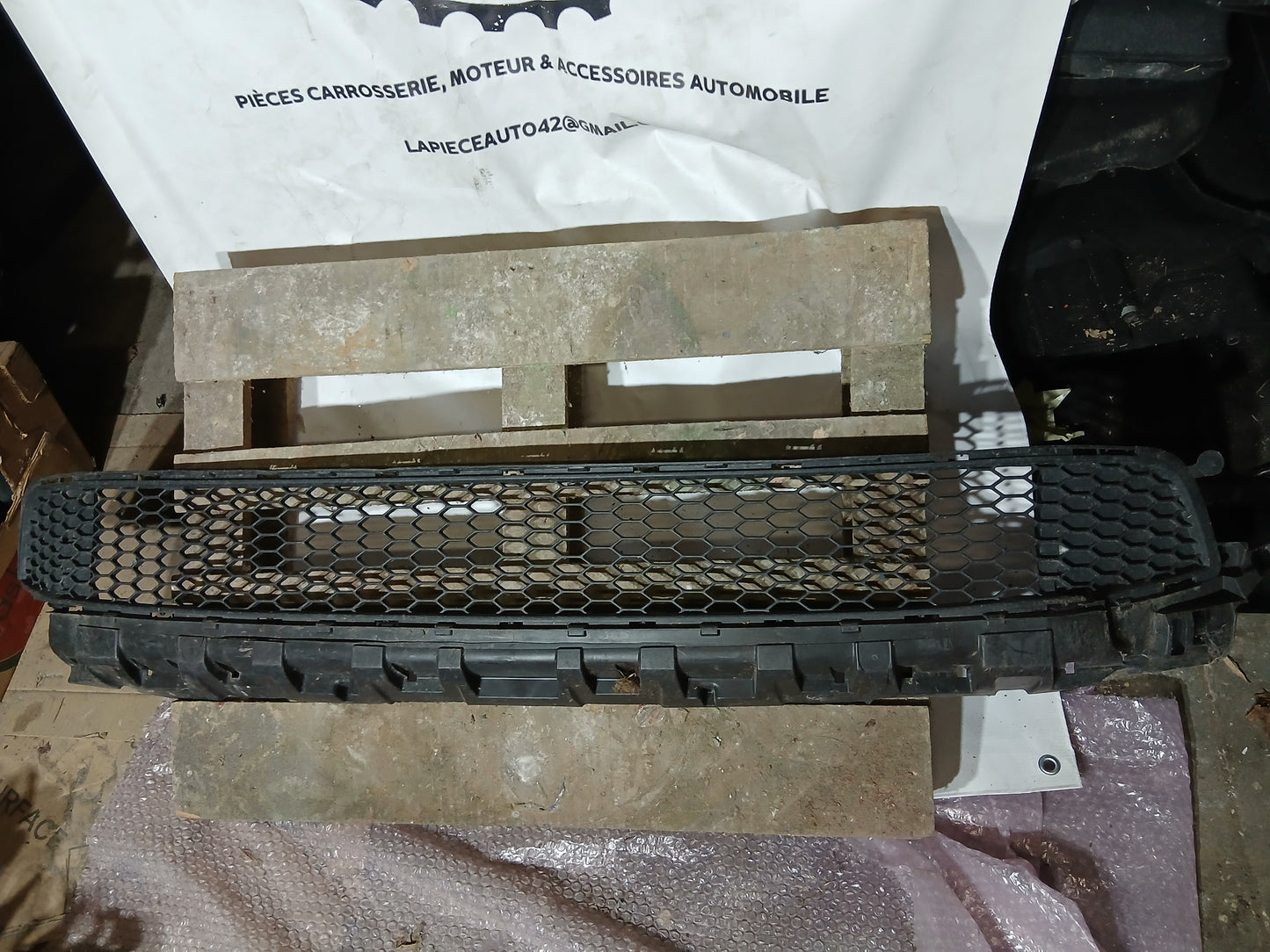 Grille inférieur de Calandre Renault Traffic 3 (X82)