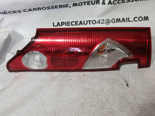 Feux arrière gauche Renault Kangoo 2