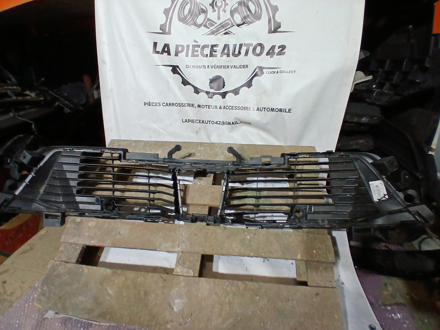 Grille inférieur Peugeot 2008 (II) 2